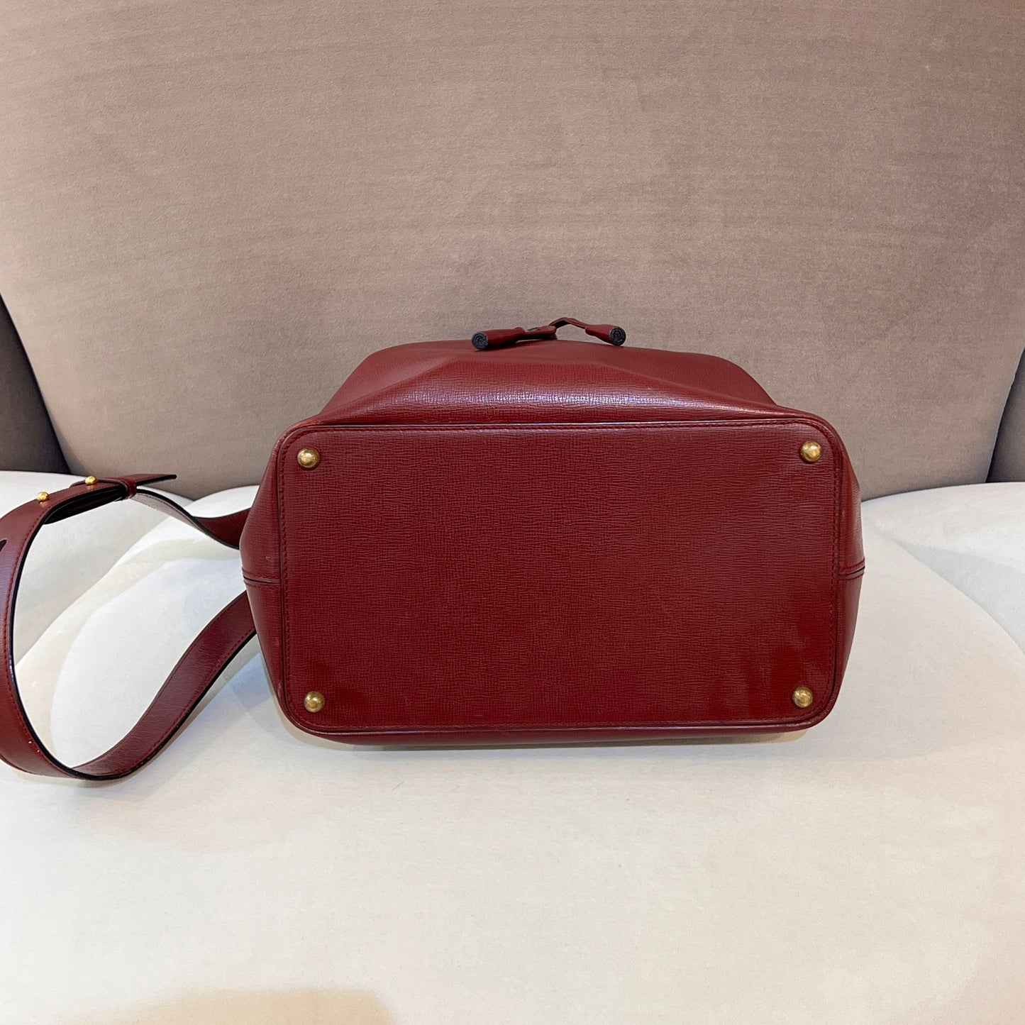 Cartier Vintage Must De Cartier Bordeaux Leather Drawstring Shoulder Bag