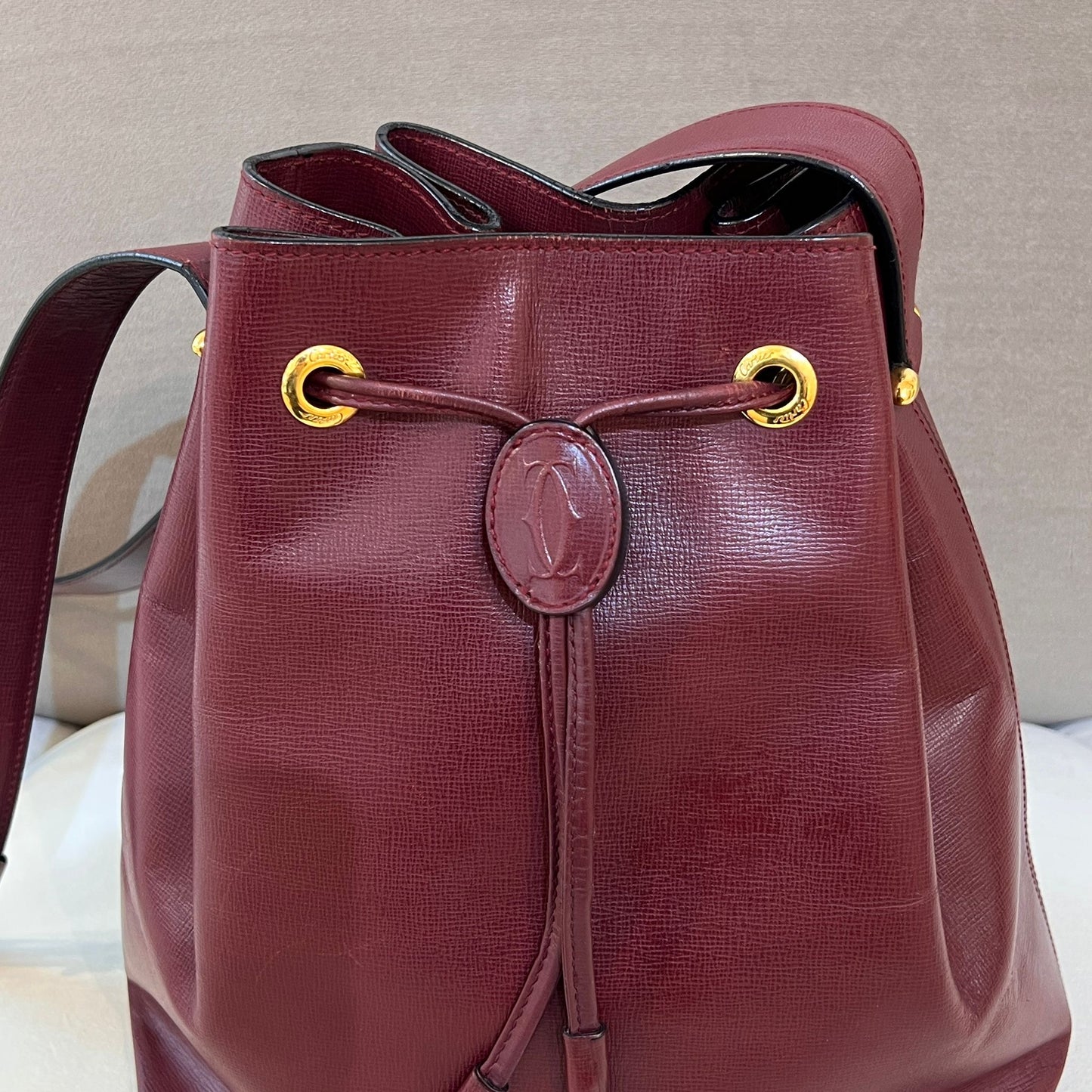 Cartier Vintage Must De Cartier Bordeaux Leather Drawstring Shoulder Bag