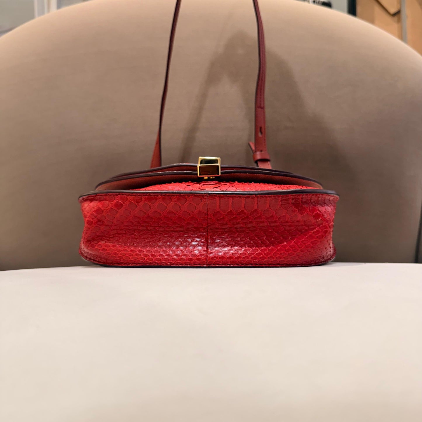Chloé Georgia Mini red python leather shoulder bag – base view