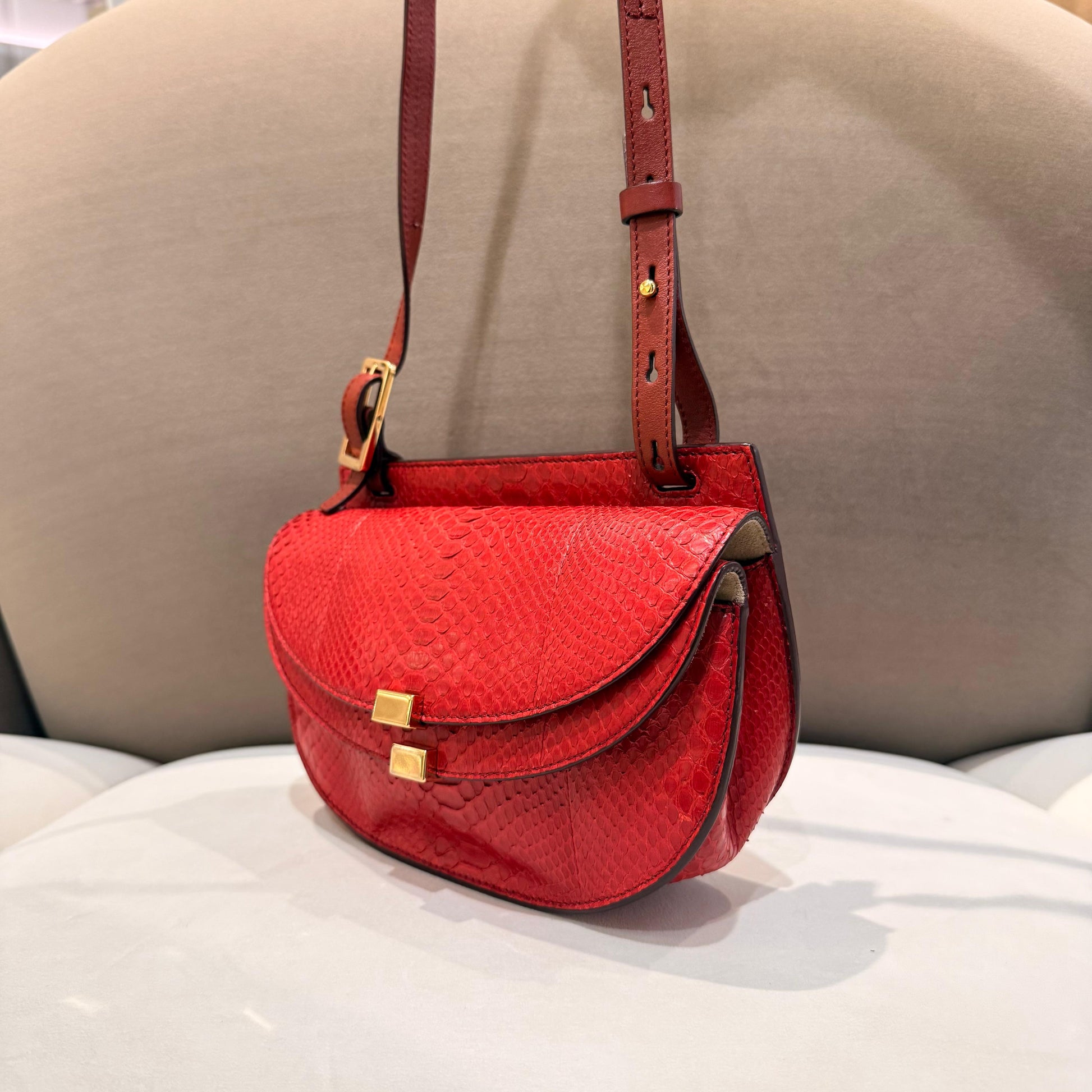 Chloé Georgia Mini red python leather shoulder bag – angled front view