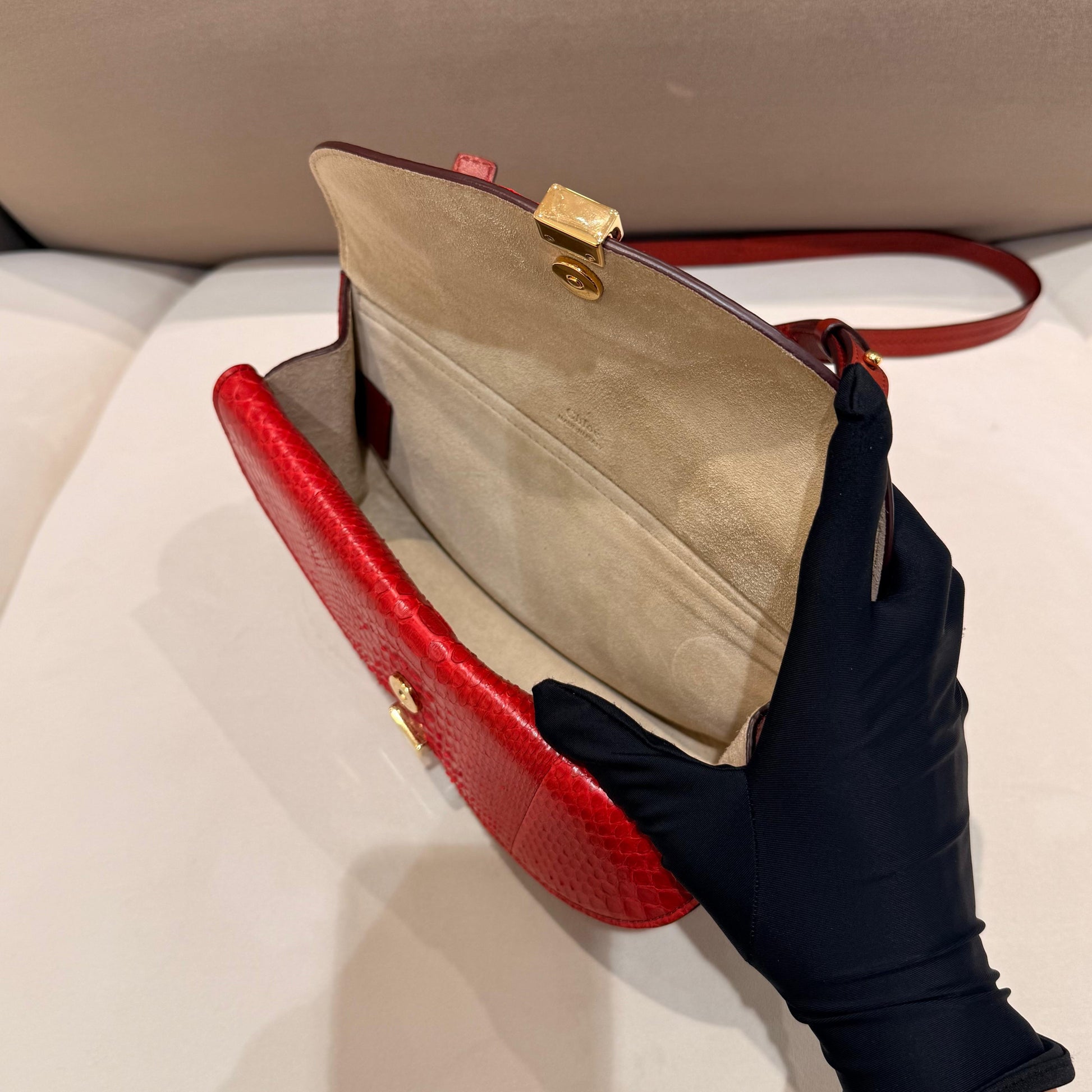 Chloé Georgia Mini red python leather shoulder bag – interior compartment