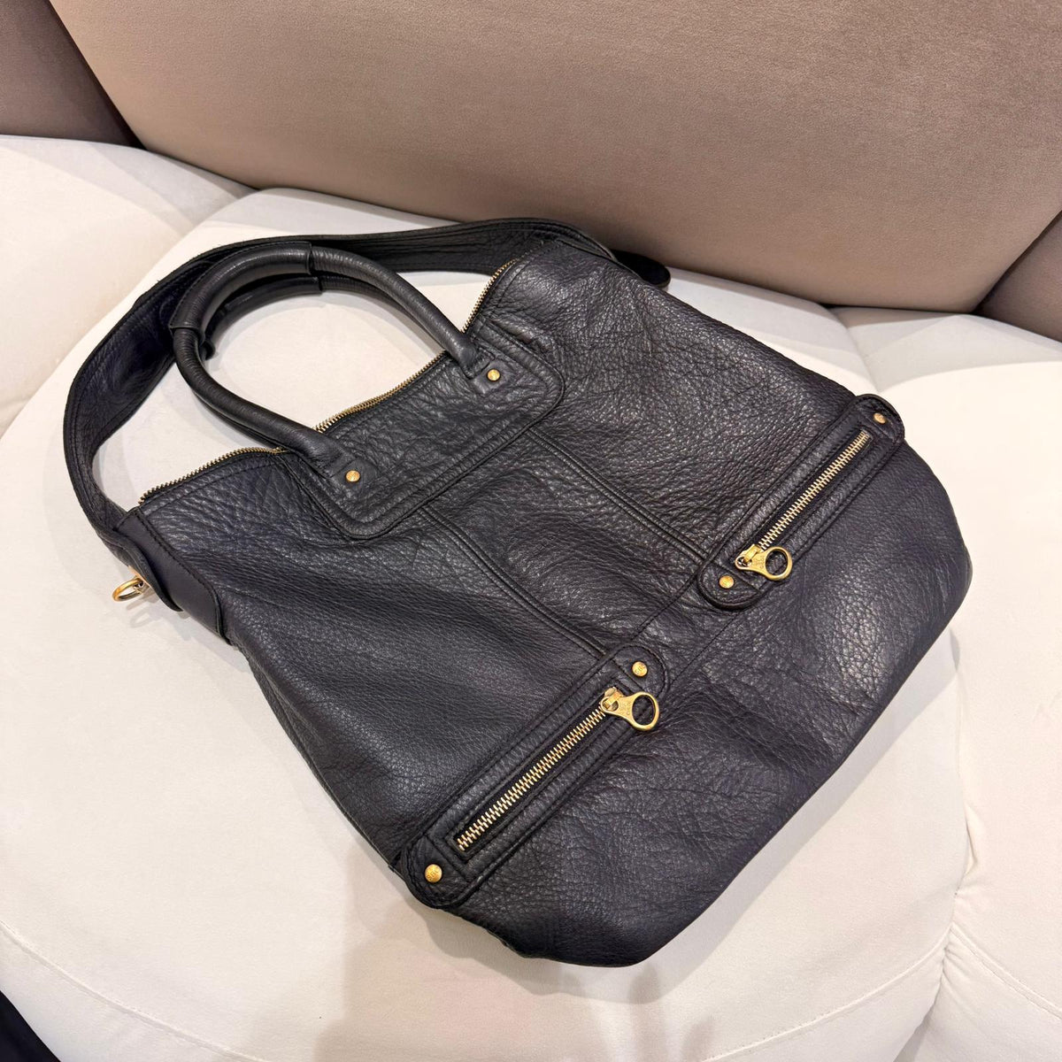 Chloé Vintage Black Pebbled Leather 2-Way Shoulder Bag – detail view 3