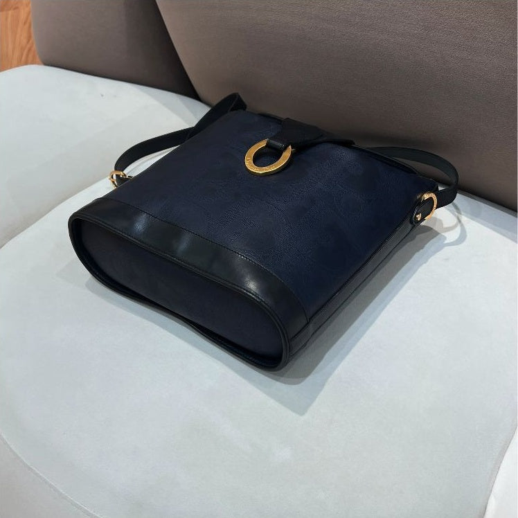 Christian Dior Vintage navy and black gold ring shoulder bag – additional view 08
