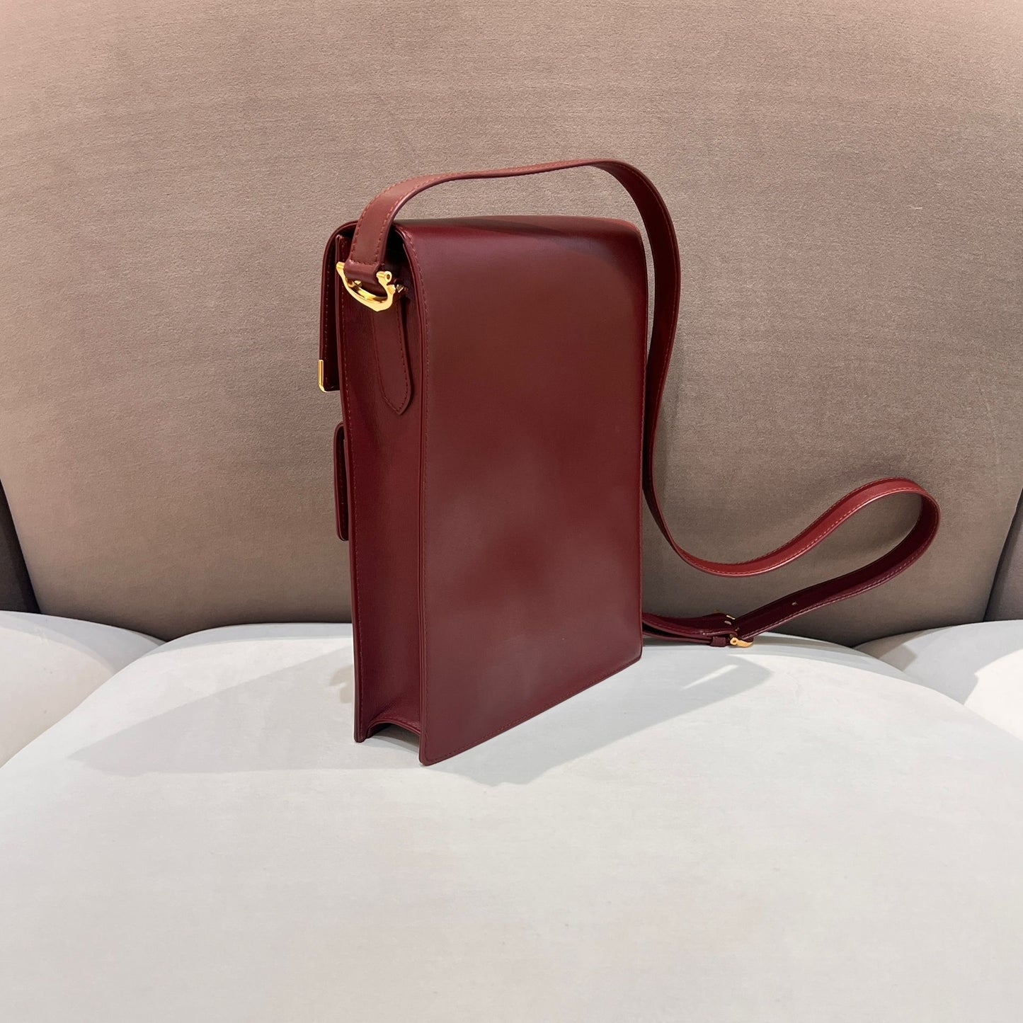 Cartier Vintage Must De Cartier Burgundy Red Leather Shoulder Bag