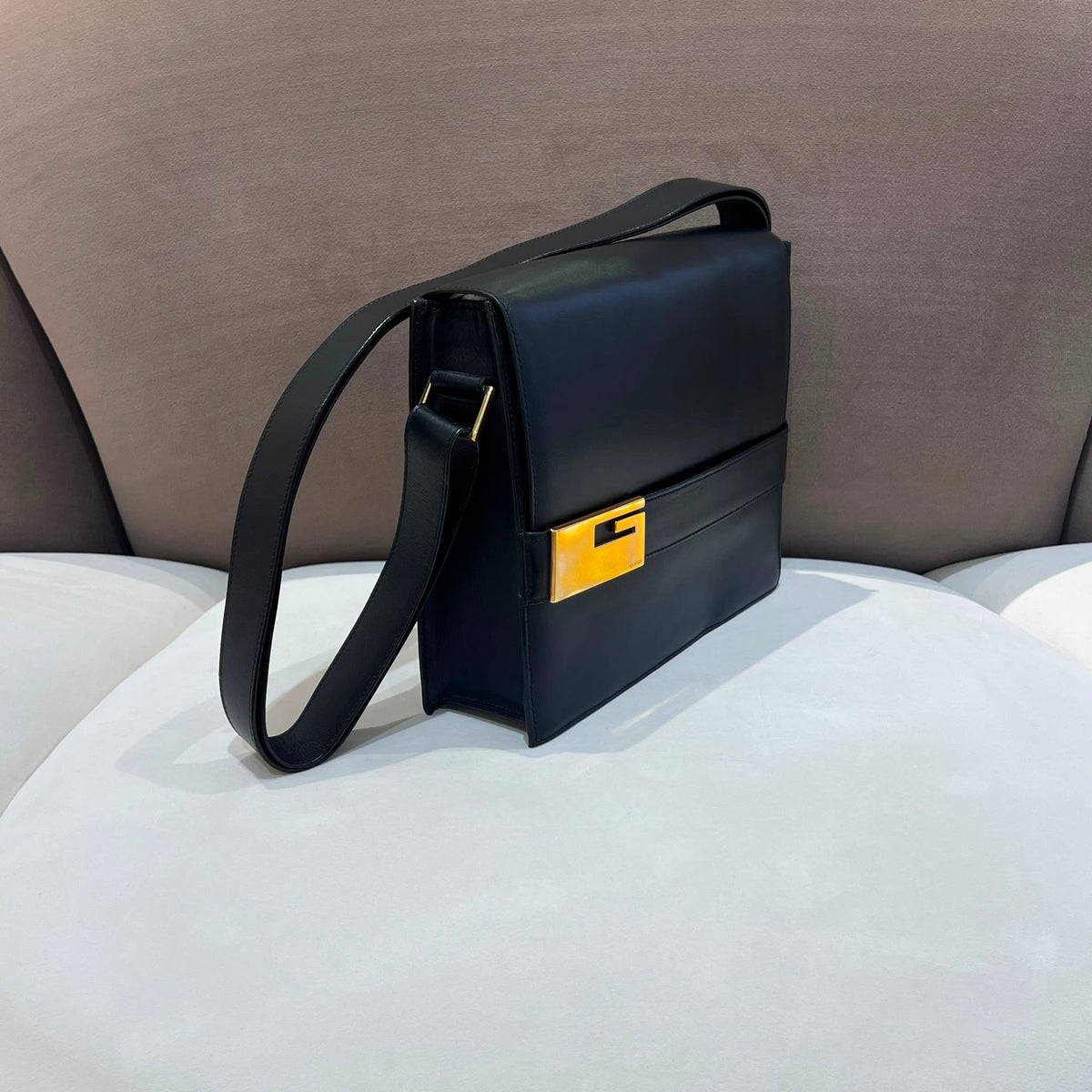 Gucci Vintage Black Leather G-Square Shoulder Bag