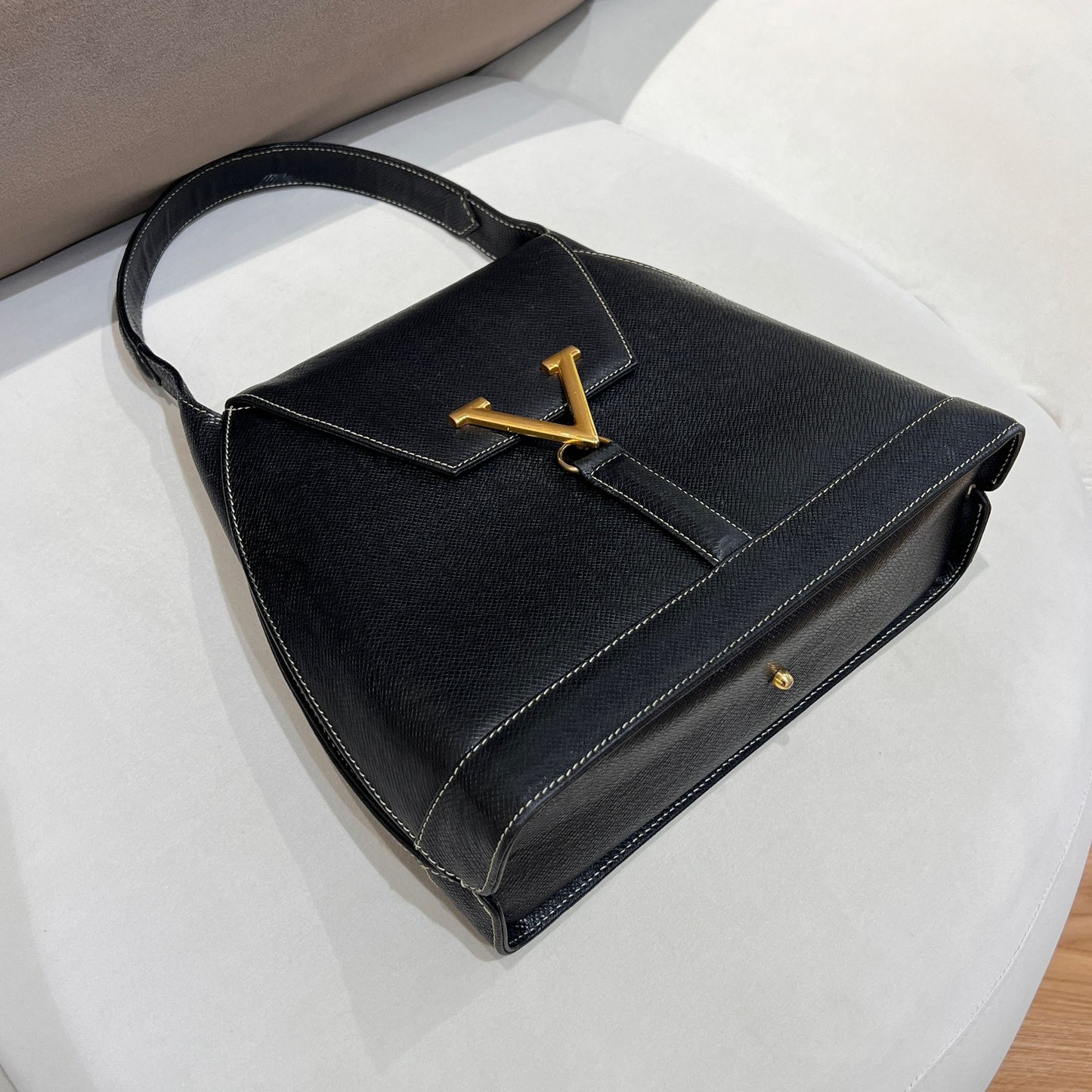 Valentino Vintage Black V Hardware Structured Handbag