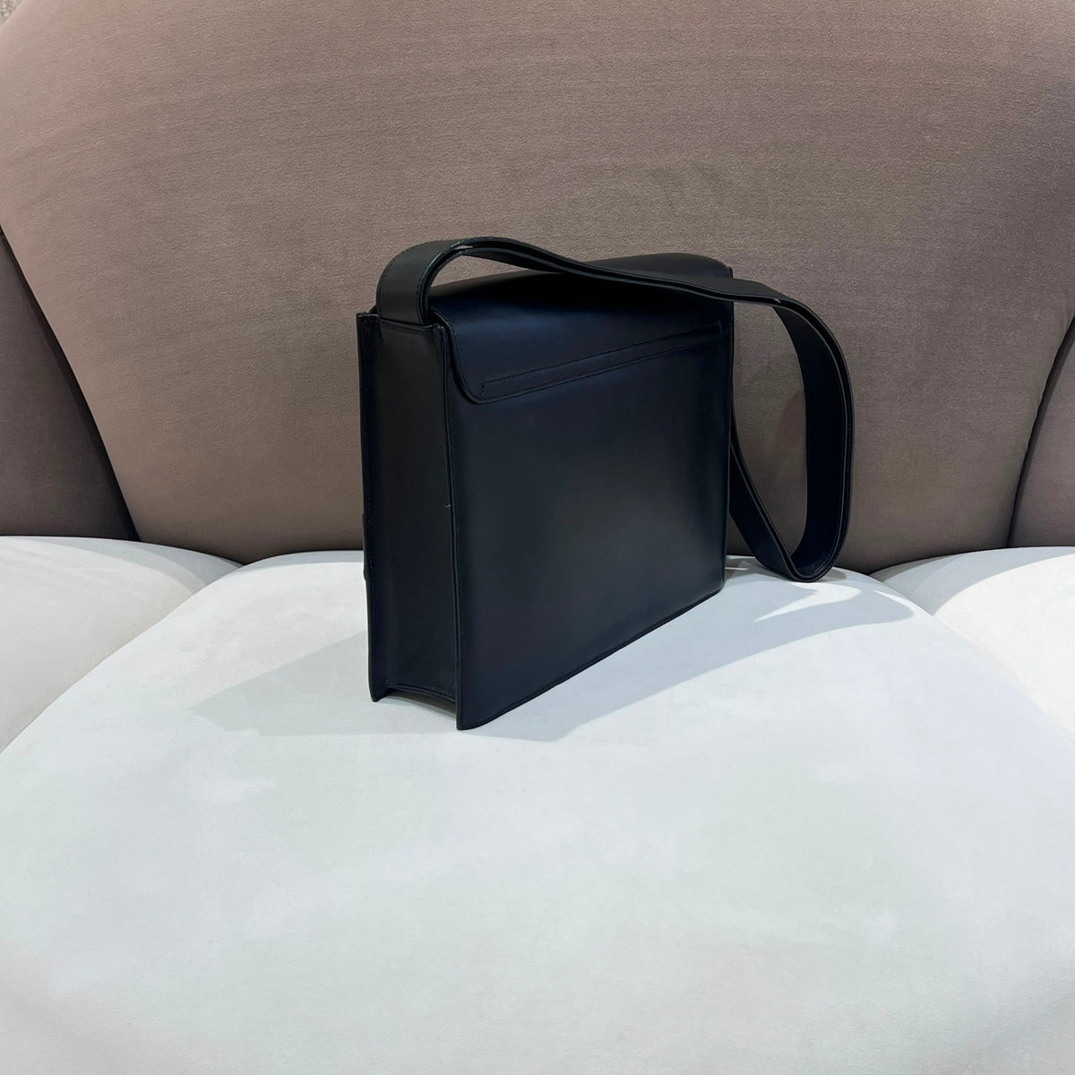 Gucci Vintage Black Leather G-Square Shoulder Bag