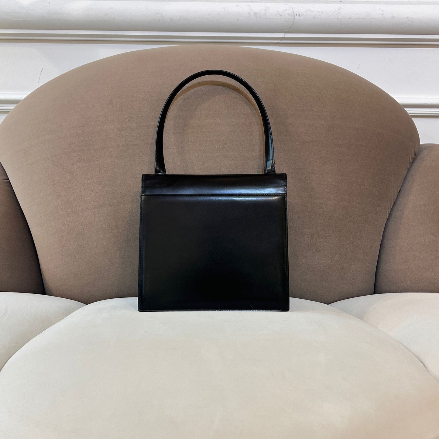 Givenchy Vintage 4G Logo Black Smooth Leather Shoulder Bag