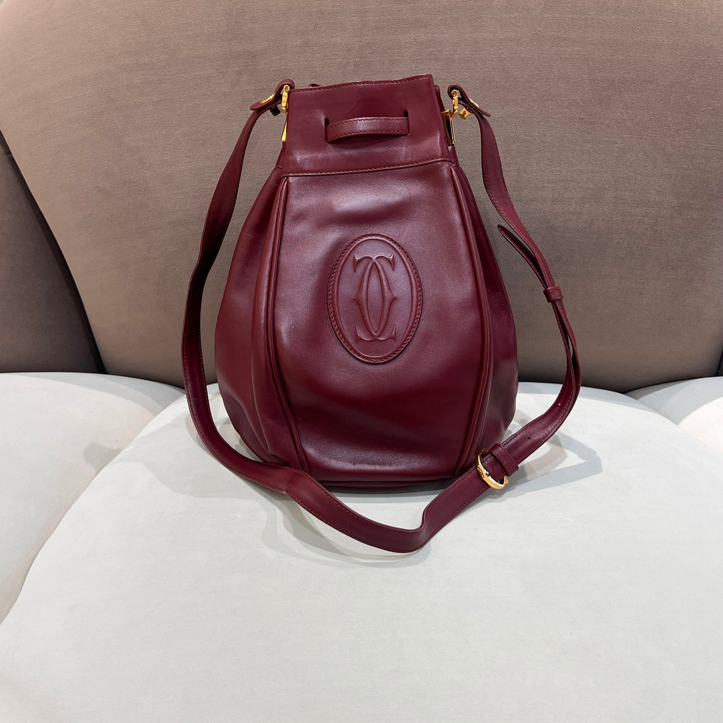 Cartier Vintage Must De Cartier Bordeaux Leather Drawstring Bucket Shoulder Bag