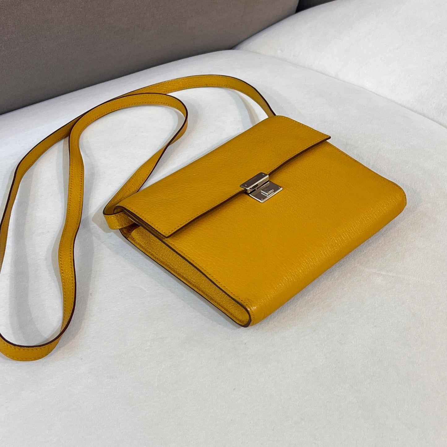 Hermès Click 16 Sun Yellow Leather Shoulder Bag