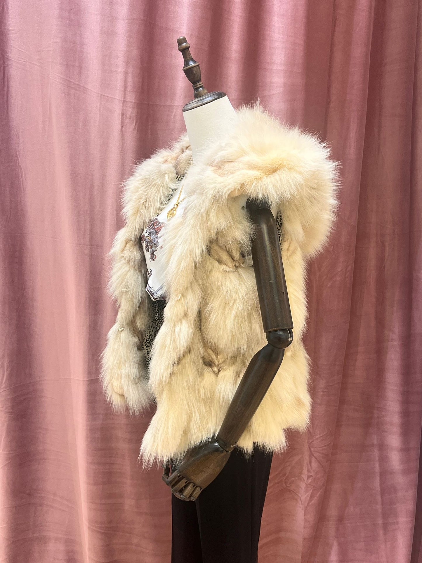 Vintage Cream Fox Fur Hooded Vest Sleeveless Coat