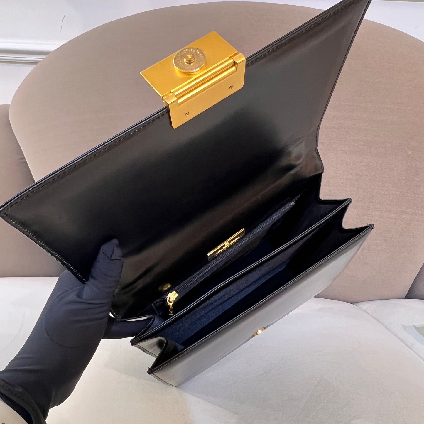 Givenchy Vintage 4G Logo Black Smooth Leather Shoulder Bag