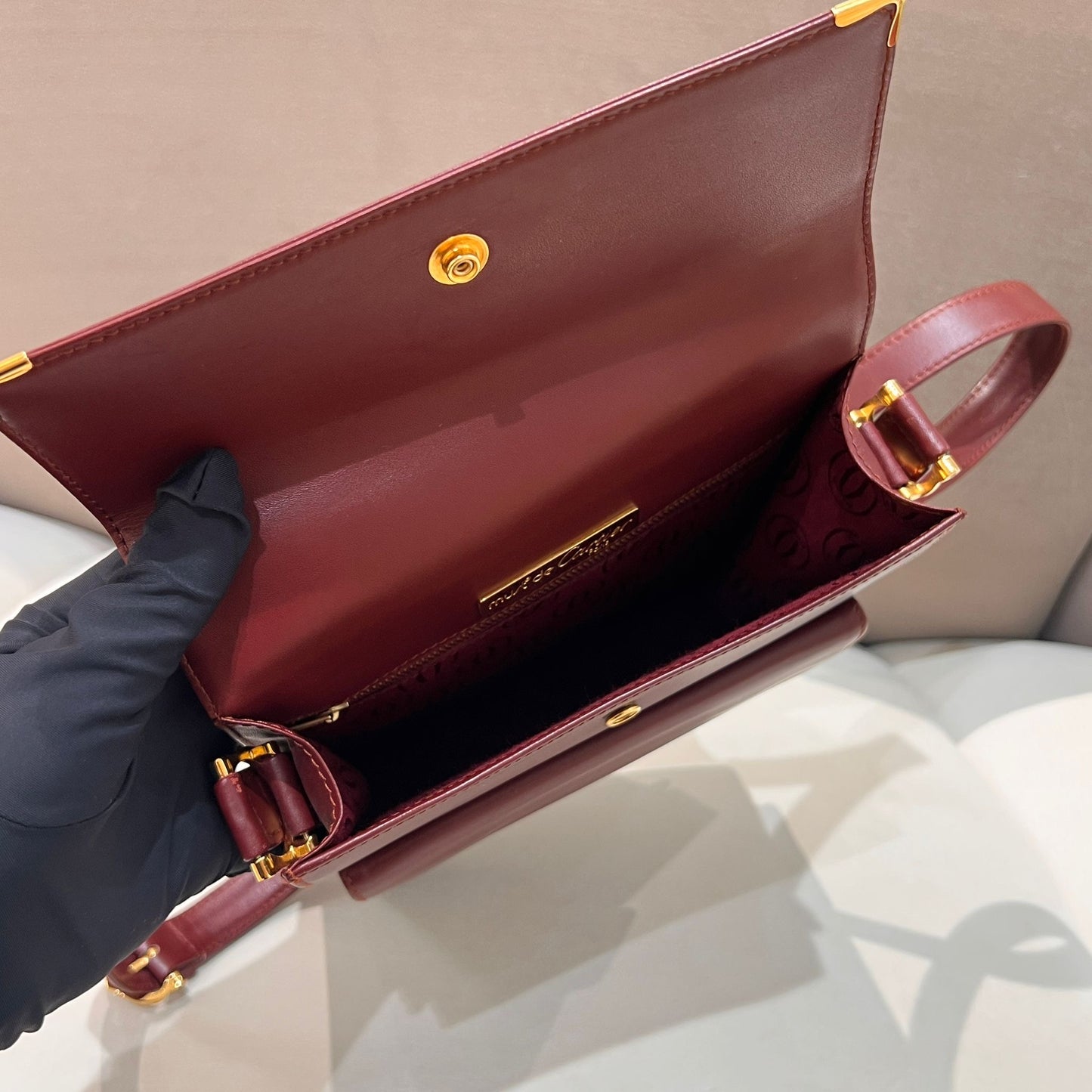 Cartier Vintage Must De Cartier Burgundy Red Leather Shoulder Bag