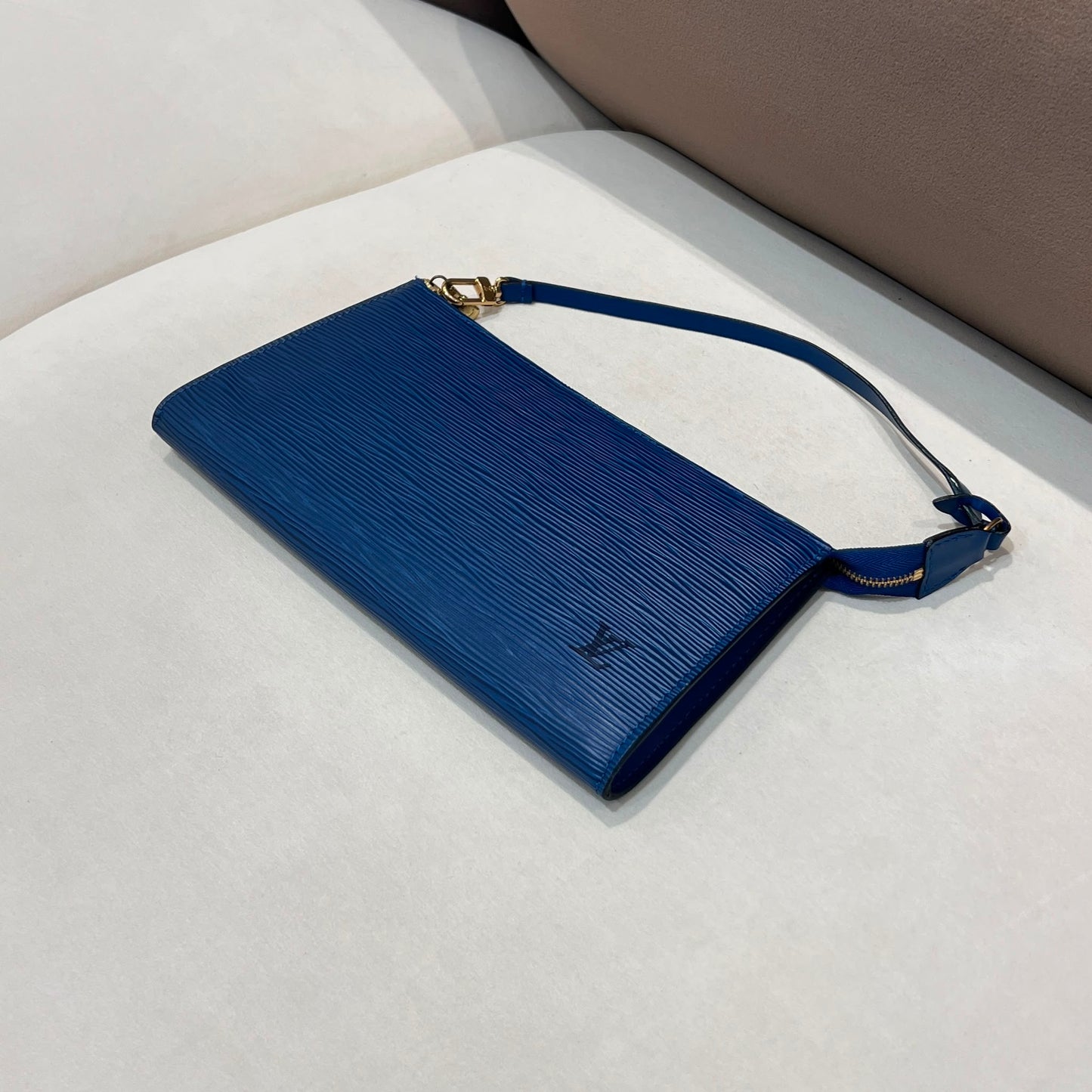 Louis Vuitton Vintage Blue Epi Pochette Accessoires M52945