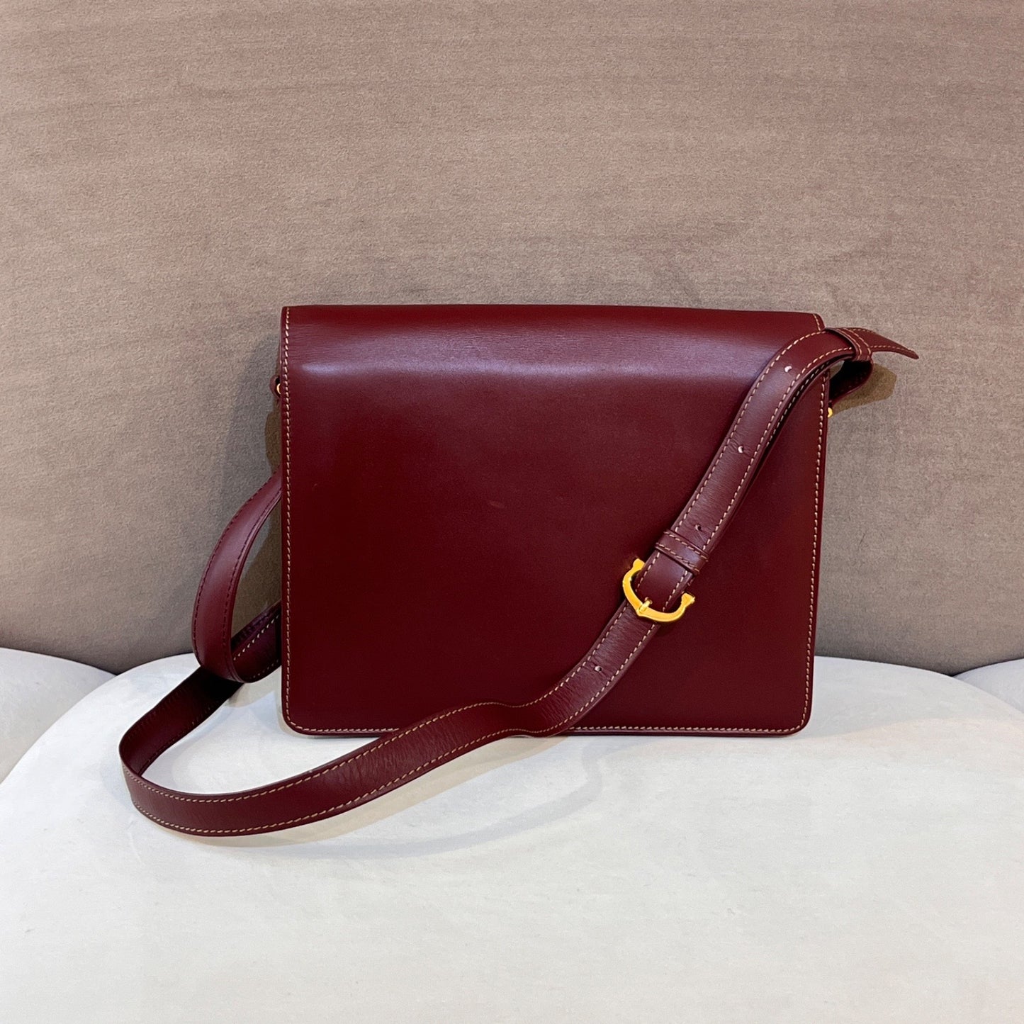 Cartier Must Line Vintage Burgundy Leather Gold Logo Shoulder Bag