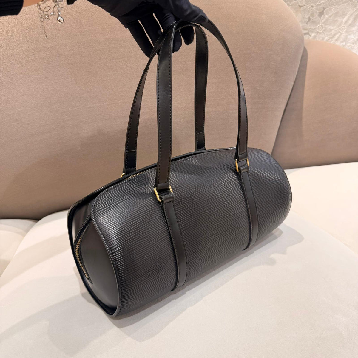Louis Vuitton Vintage Epi Soufflot M52222 – Noir – detail view 7