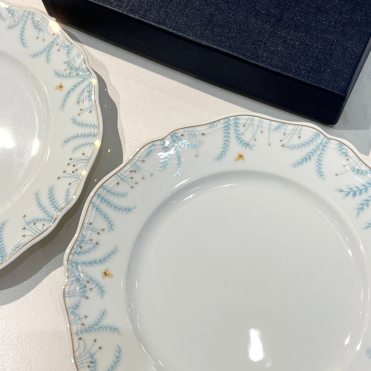 Van Cleef & Arpels porcelain plates and box